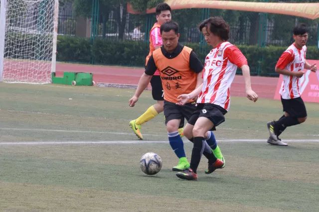 贺希宁17+11深圳胜广厦 邹阳24+10福建负山东
